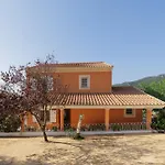 Ef Zin Villa