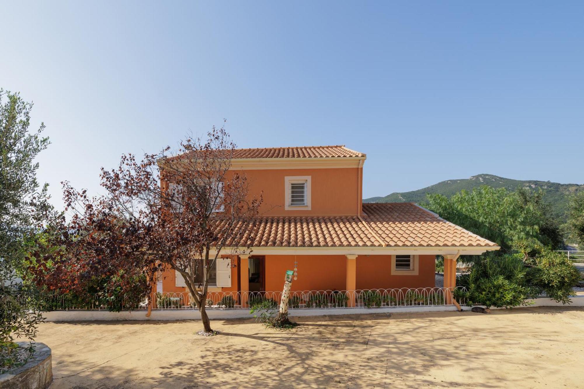 Ef Zin Holiday home *